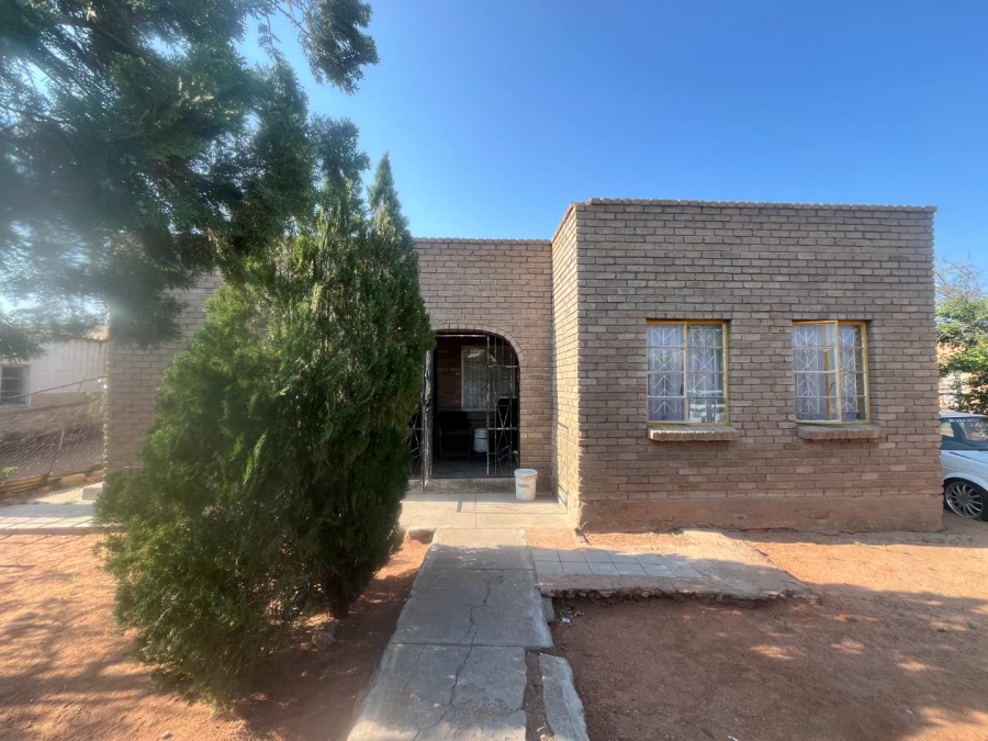 2 Bedroom Property for Sale in Upington Northern Cape